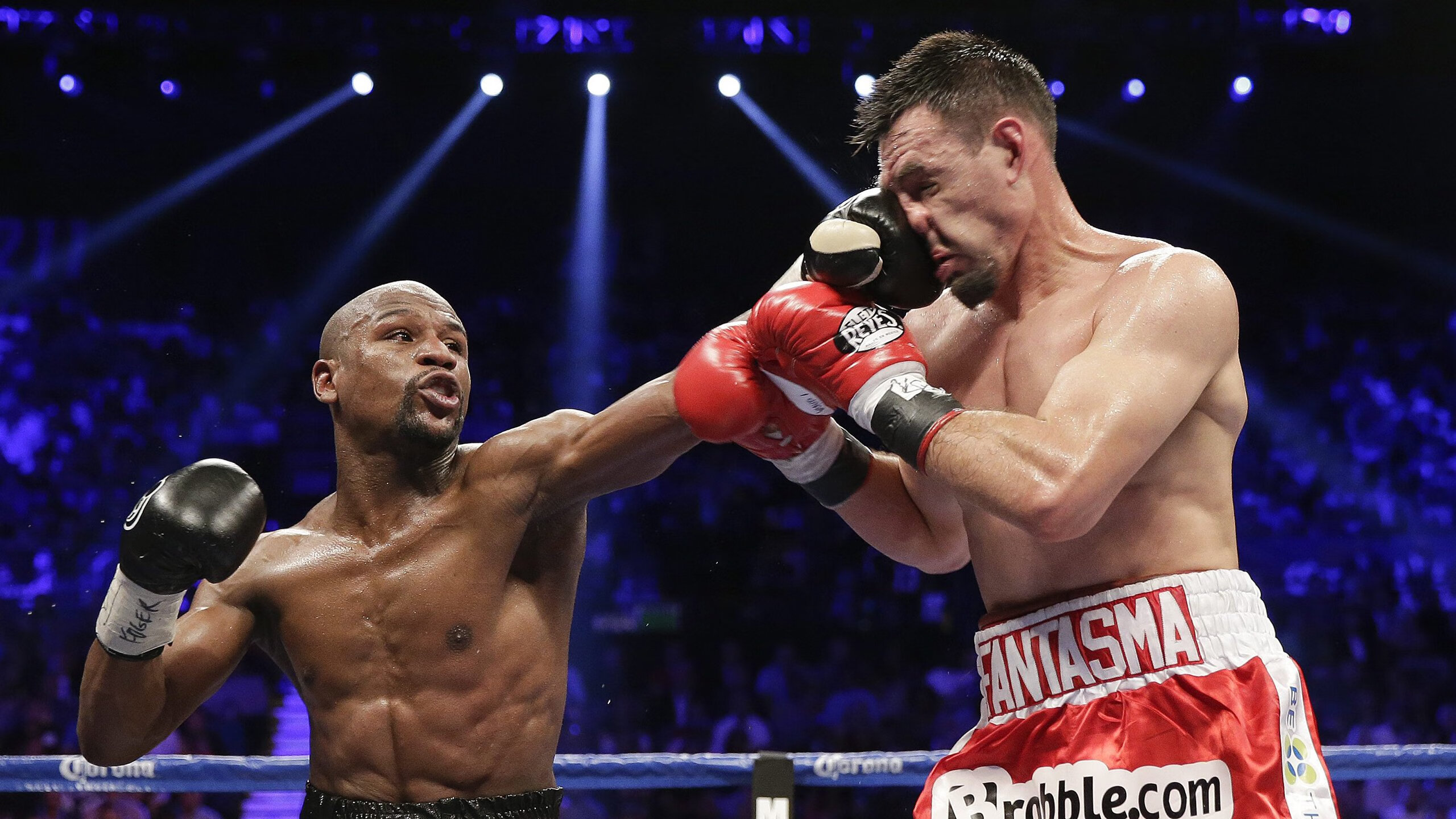 足球文化活动丰富多彩